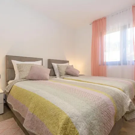 וילה Hana